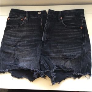 American Eagle 90s Boyfriend Shorts